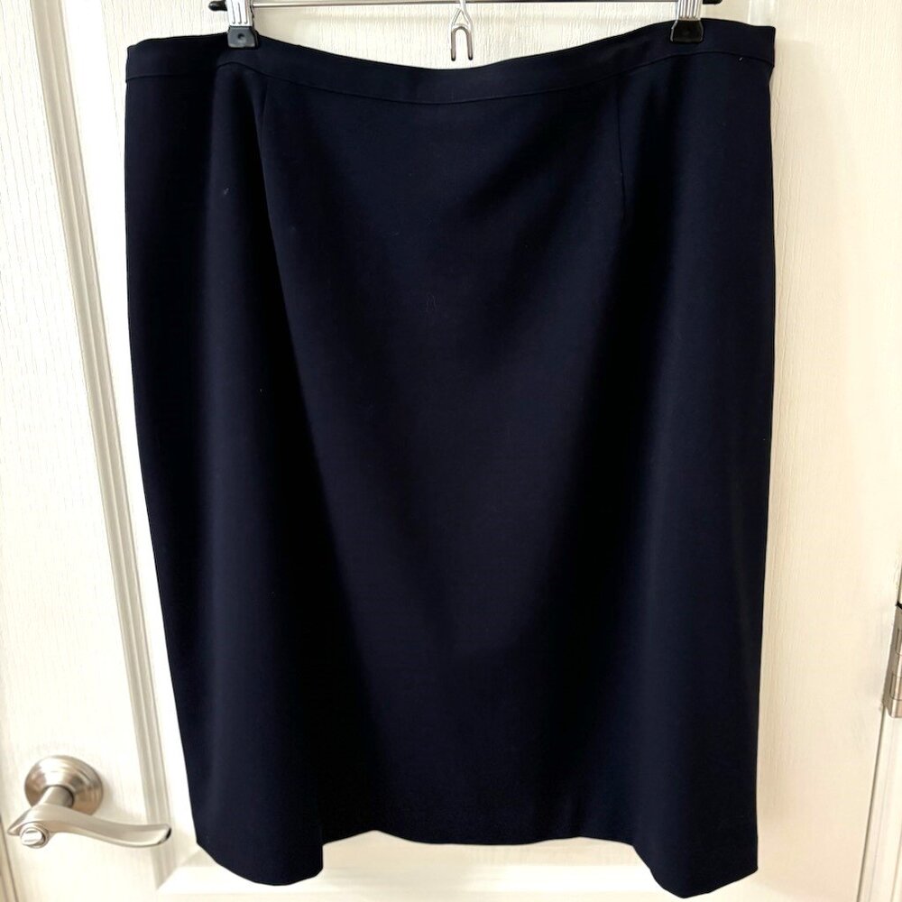 Appleseed's Navy Blue Skirt, 18P